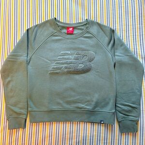 NWOT Vintage New balance Moss Green Sweater shirt